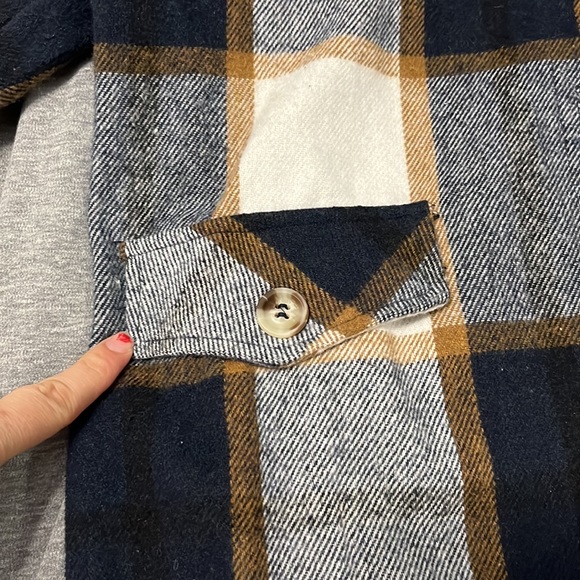 Women’s jacket - Picture 2 of 4